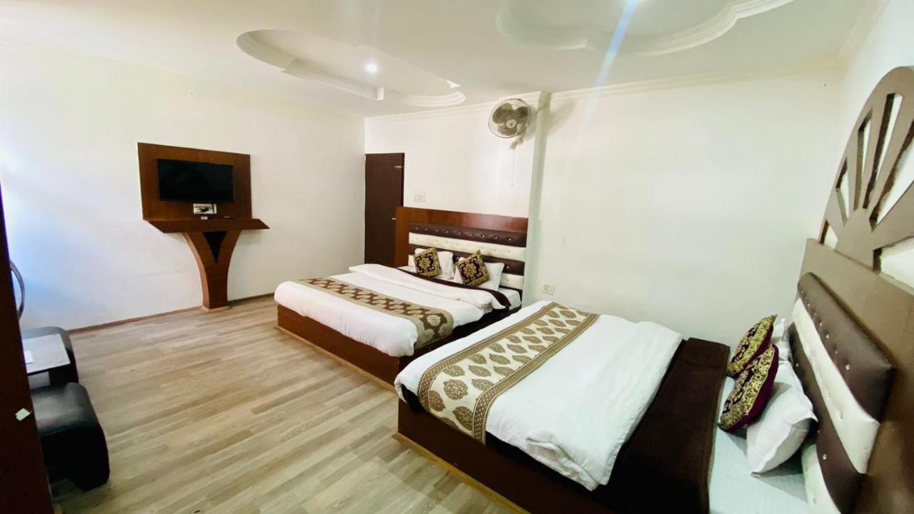 Hotel Purnima Riverside Kasol Exteriör bild