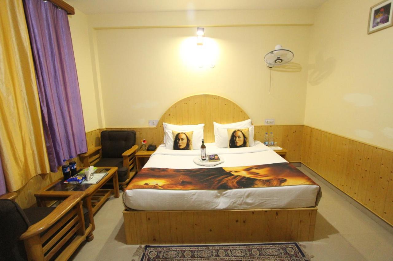 Hotel Purnima Riverside Kasol Exteriör bild