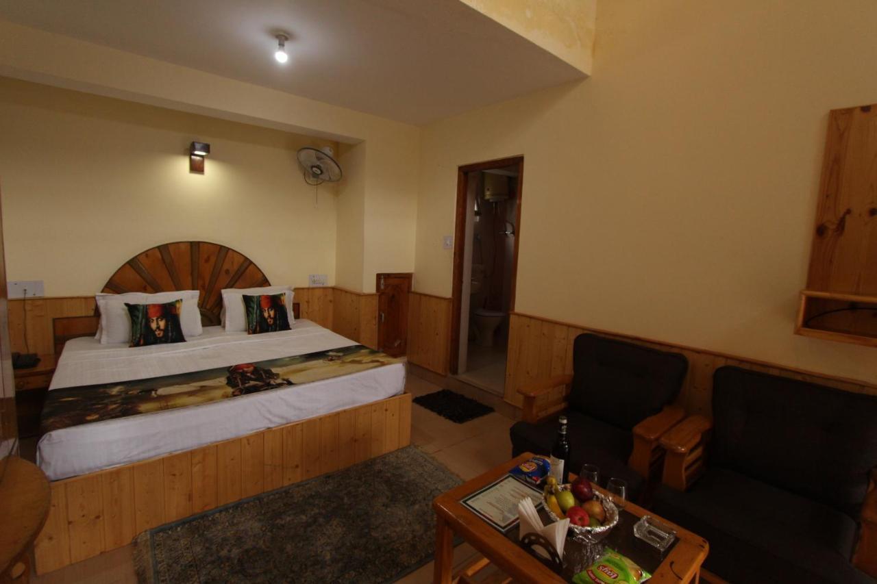 Hotel Purnima Riverside Kasol Exteriör bild
