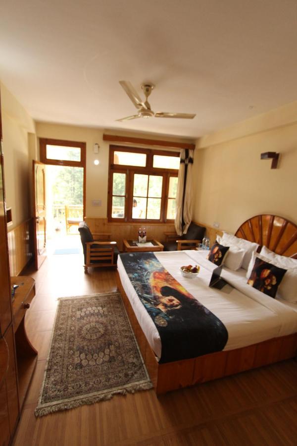 Hotel Purnima Riverside Kasol Exteriör bild
