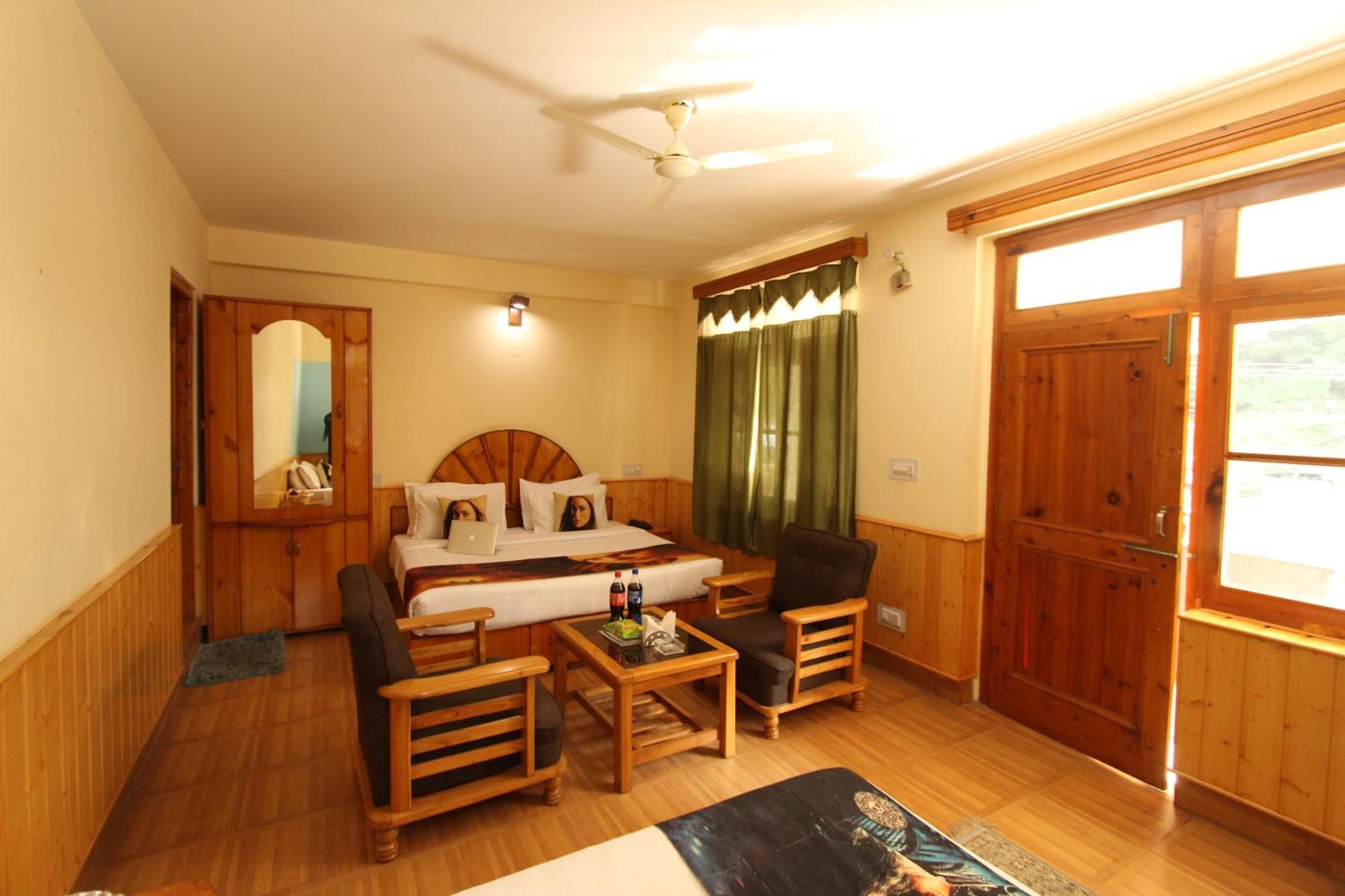 Hotel Purnima Riverside Kasol Exteriör bild
